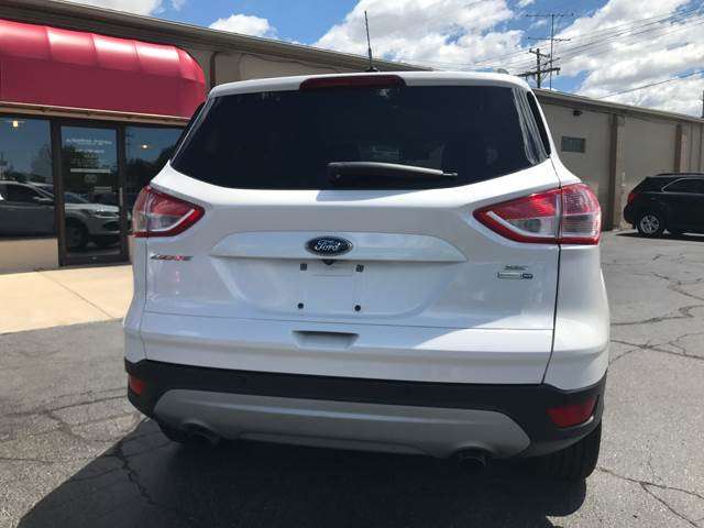 2016 Ford Escape AWD SE 4dr SUV